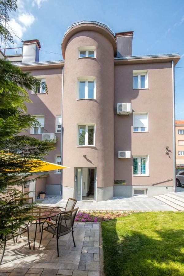 Apartments N10 Záhřeb Exteriér fotografie